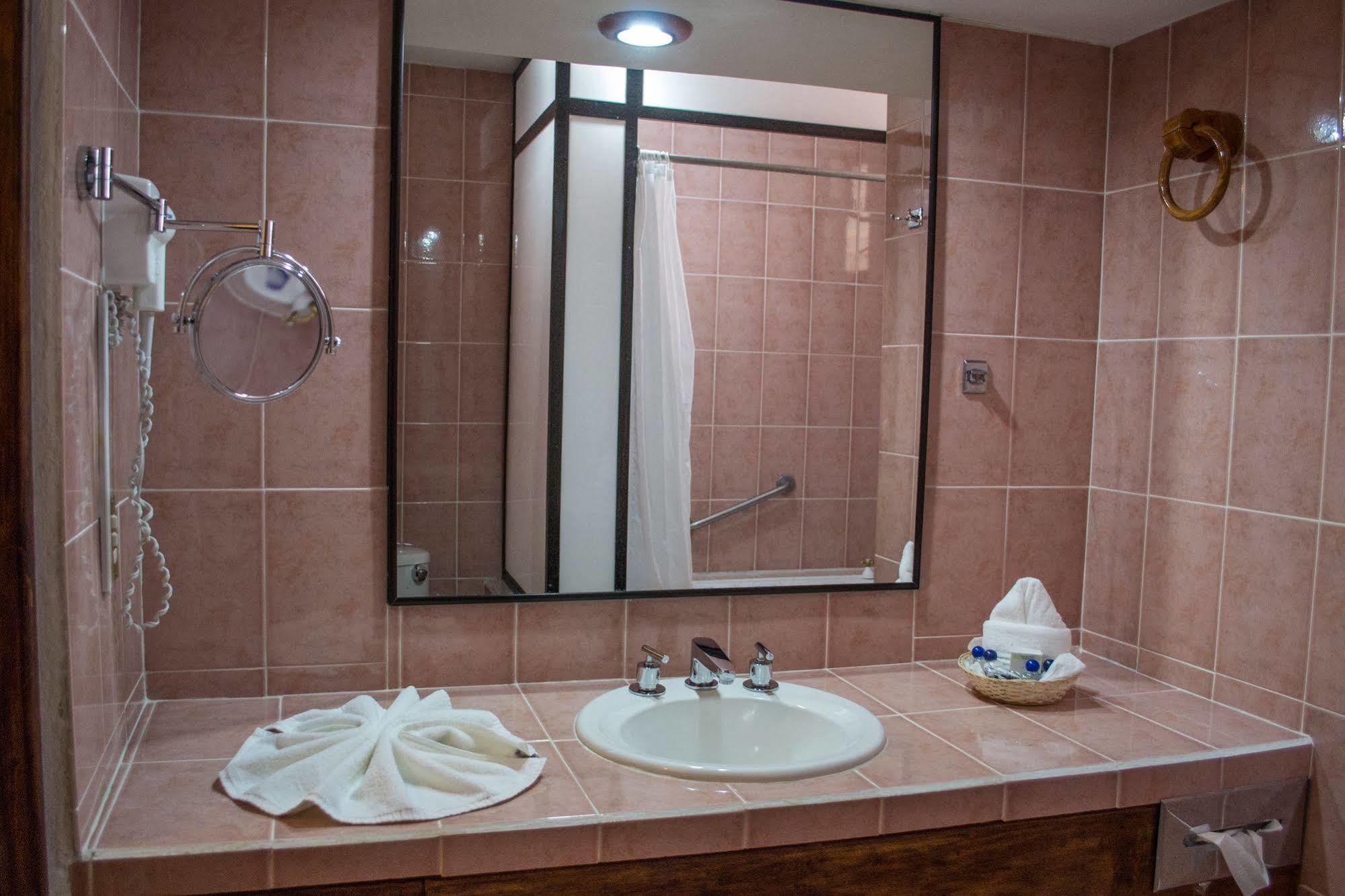 Hotel Rincon Del Arco San Cristóbal de Las Casas المظهر الخارجي الصورة